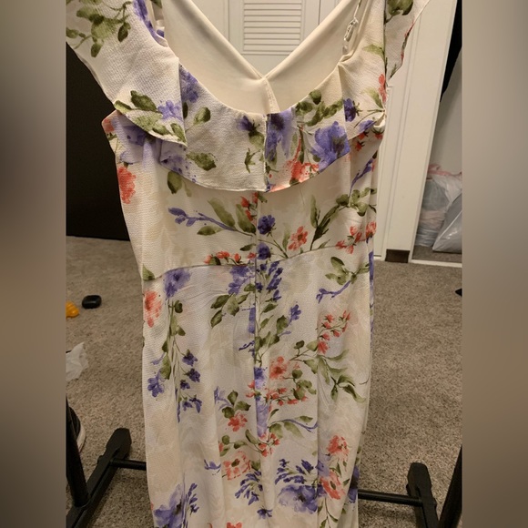 White Floral Dress with Shorts - Picture 4 of 5